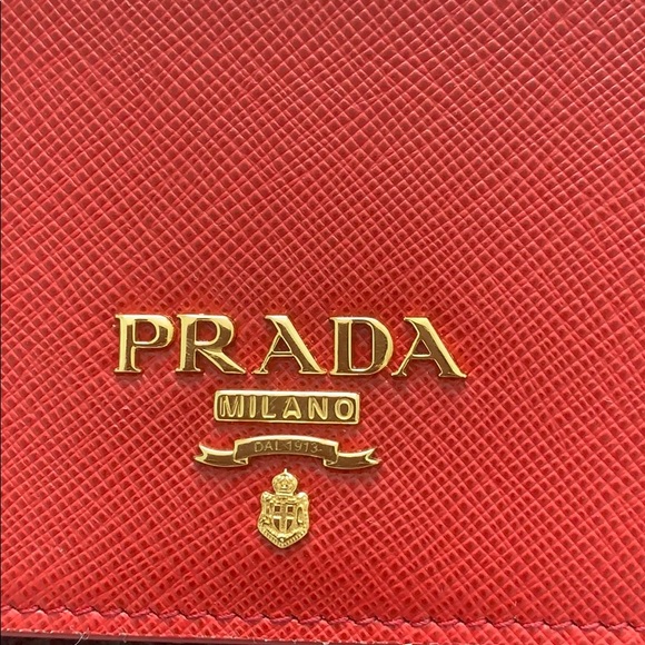 Red Prada bag! - Picture 2 of 12